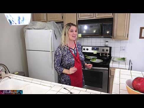 ❤️ Stepmom mulgere eum in culina ante diem suum Sex video at porn la.assay-define-smartlink.ru